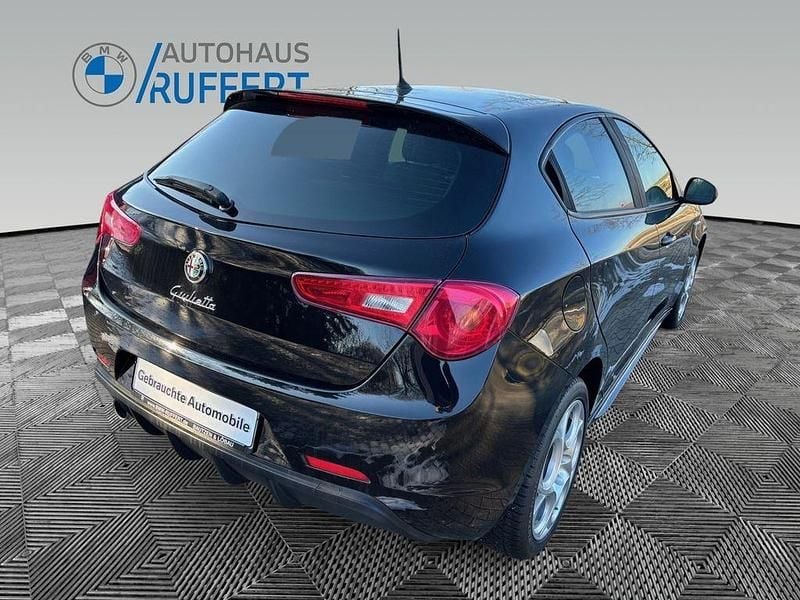 Gebraucht Alfa Romeo Giulietta 150 PS (110 kW) 2015 Schwarz Limousine