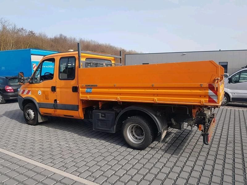 Gebraucht Iveco Massif 170 PS (125 kW) 2011 Orange Limousine