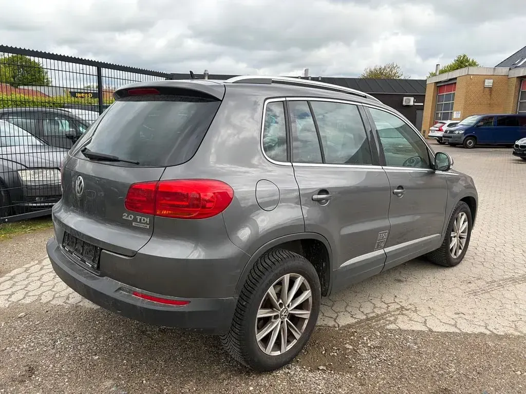 Gebraucht VW Tiguan 140 PS (102 kW) 2012 Grau SUV
