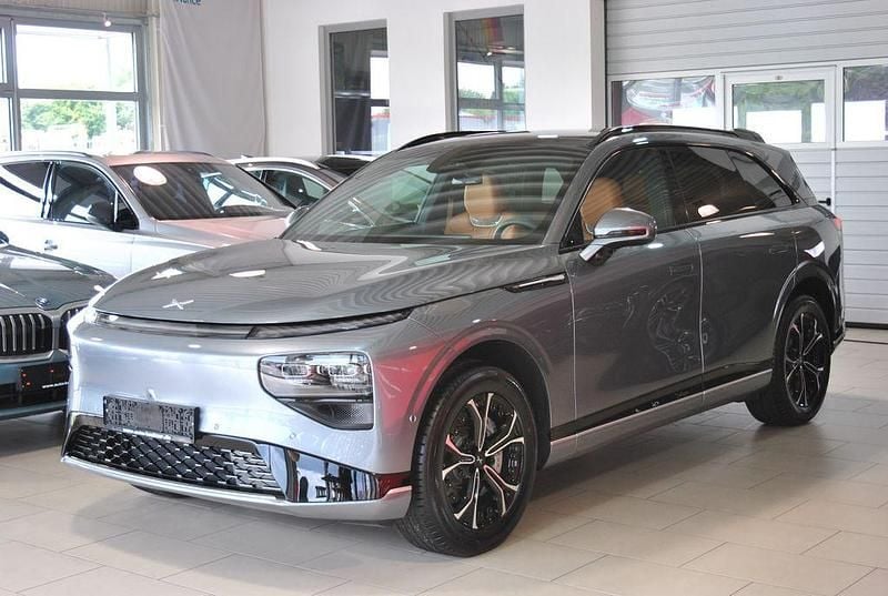 Schwarz Neu 2025 XPENG G9 SUV | 64.990 € (Fairer Preis) - Bild 1/4