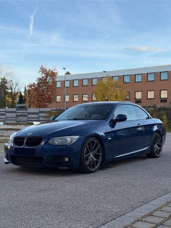 Blau Gebraucht 2010 BMW 335 Cabriolet Comfort Edition Cabrio | 15.999 € (Guter Preis) - Bild 1/4