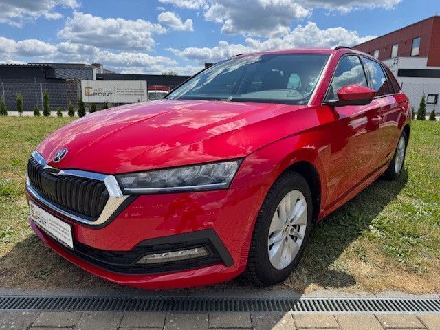 Rot Gebraucht 2024 Skoda Octavia Ambition Kombi | 25.985 € (Superpreis) - Bild 1/4