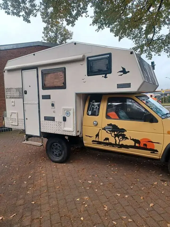 Gebraucht Nissan King 80 PS (58 kW) 1994 Beige Pickup