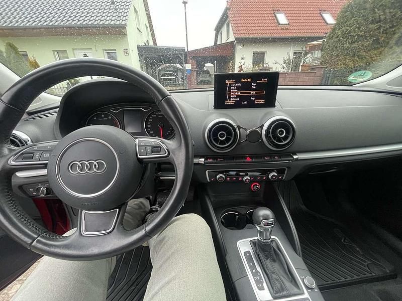 Gebraucht Audi A3 Ambition 122 PS (89 kW) 2013 Rot Kleinwagen