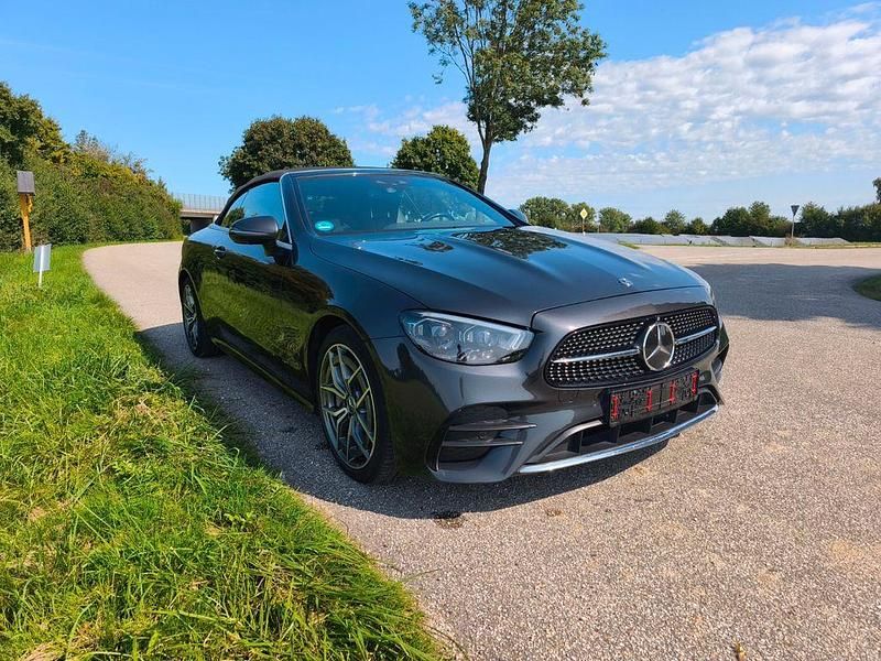 Gebraucht Mercedes E450 367 PS (269 kW) 2021 Grau Cabrio