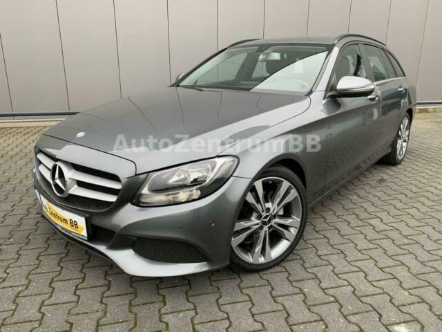 Grau metallic Gebraucht 2016 Mercedes C180 Kombi | 21.599 € (Etwas zu teuer) - Bild 1/4
