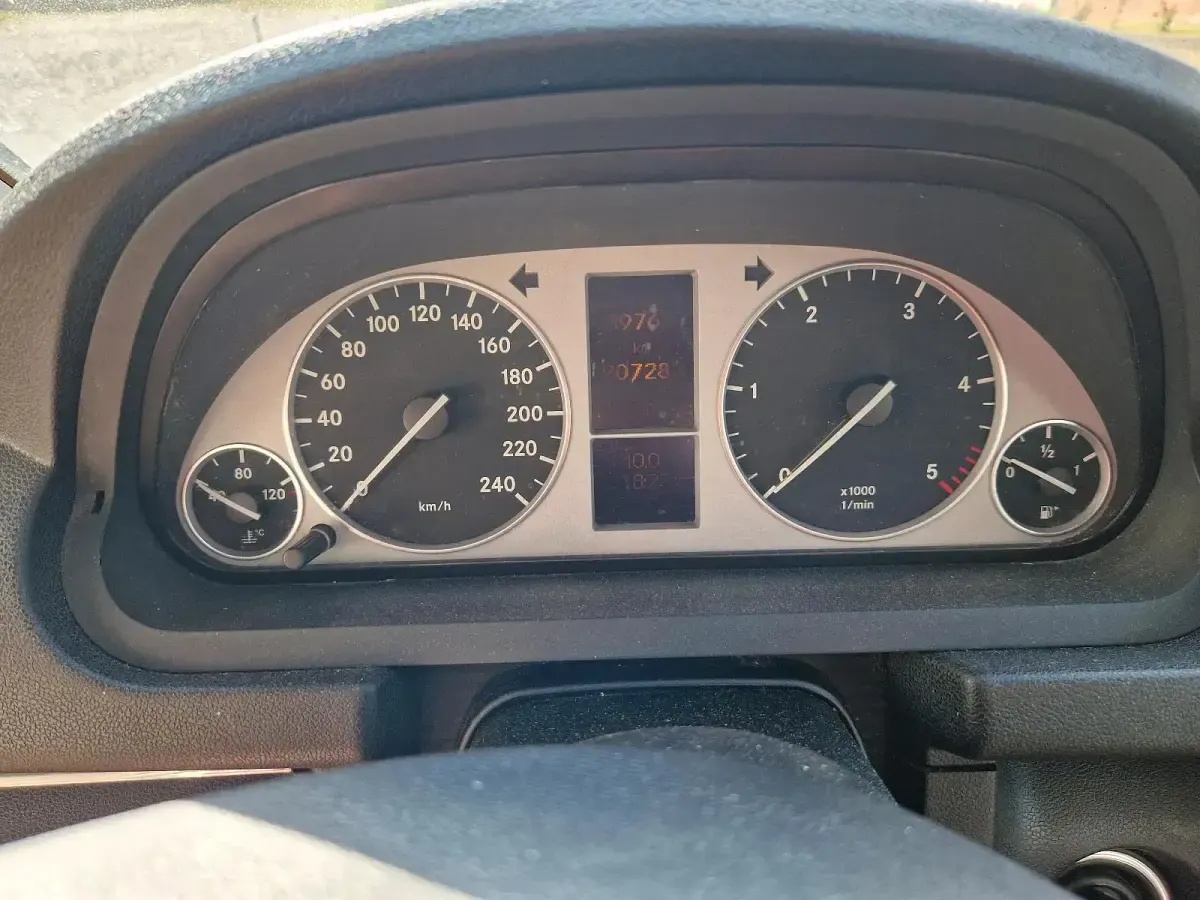 Gebraucht Mercedes B180 109 PS (80 kW) 2007 Beige Van / Kleinbus