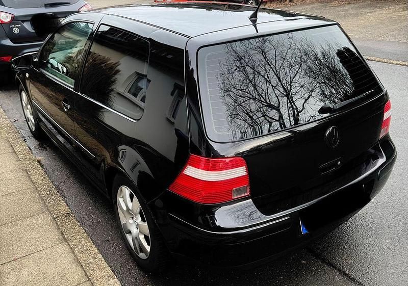 Gebraucht VW Golf IV 75 PS (55 kW) 2004 Schwarz Limousine