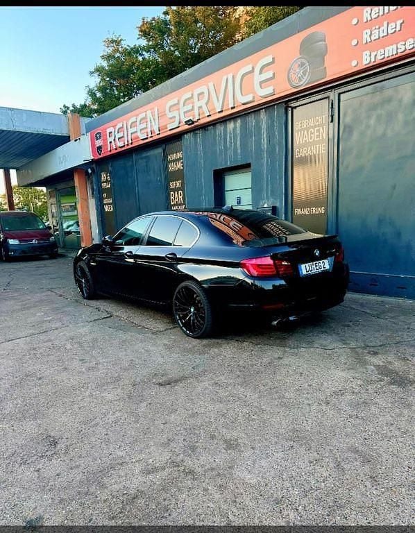 Schwarz Gebraucht 2010 BMW 530 Gran Turismo Limousine | 9.300 € (Fairer Preis) - Bild 1/4