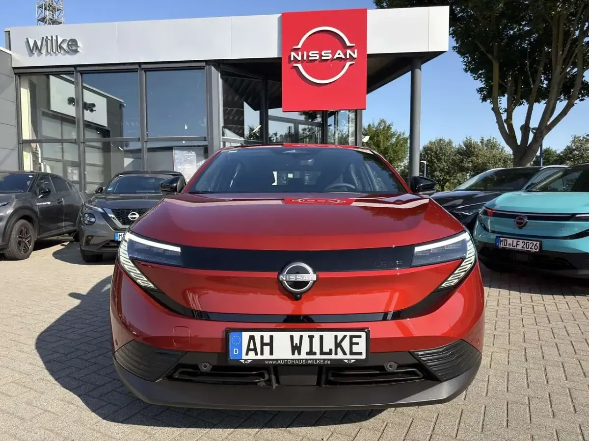 Neu Nissan Leaf 160 kW (218 PS) 2026 Fuji sunset SUV