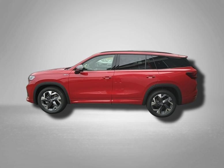 Neu Skoda Kodiaq SportLine 204 PS (150 kW) 2025 Velvet rot premium metallic SUV