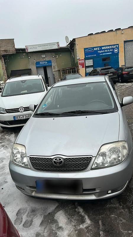 Gebraucht Toyota Corolla 110 PS (80 kW) 2004 Silber Limousine