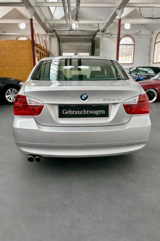 Gebraucht BMW 325 Performance 218 PS (160 kW) 2007 Silber Limousine