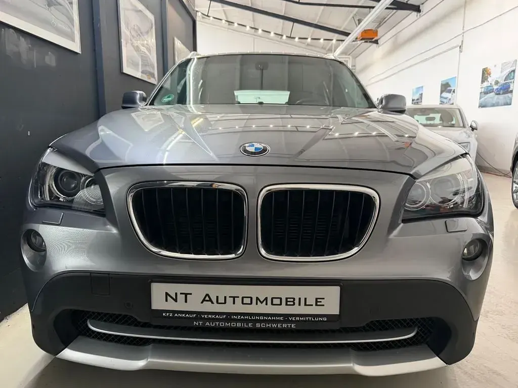 Gebraucht BMW X1 xLine 143 PS (105 kW) 2011 Grau SUV