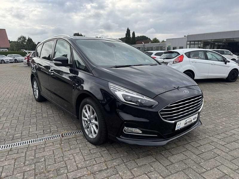 Obsidianschwarzmetallic Gebraucht 2022 Ford S-MAX Trend Van / Kleinbus | 18.990 € (Fairer Preis) - Bild 1/4