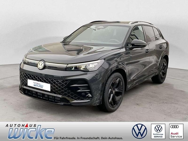 Neu VW Tiguan R-line 150 PS (110 kW) 2026 Uranograu SUV