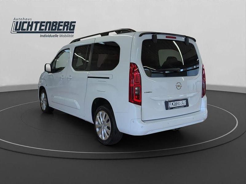 Gebraucht Opel Combo Life Ultimate 131 PS (96 kW) 2023 Weiß Van / Kleinbus