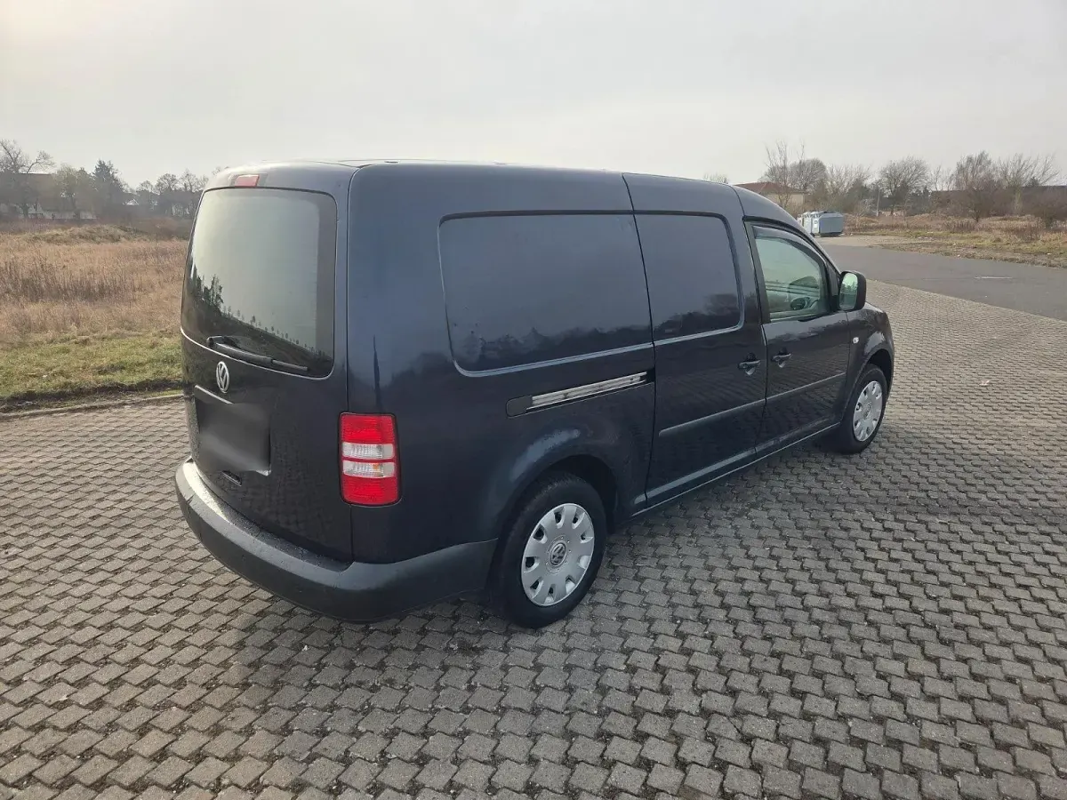 Gebraucht VW Caddy 102 PS (75 kW) 2014 Blau Van / Kleinbus