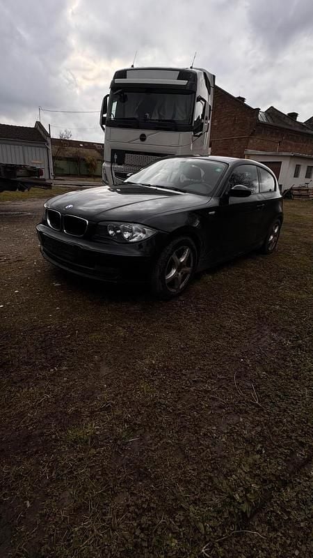 Gebraucht BMW 118 Coupé 143 PS (105 kW) 2009 Schwarz Coupé