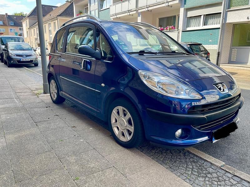 Gebraucht Peugeot 1007 73 PS (53 kW) 2005 Van / Kleinbus