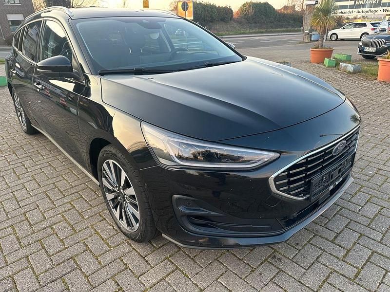 Używany Ford Focus Titanium X 155 KM (114 kW) 2023 Czarny Sedan/Limuzyna