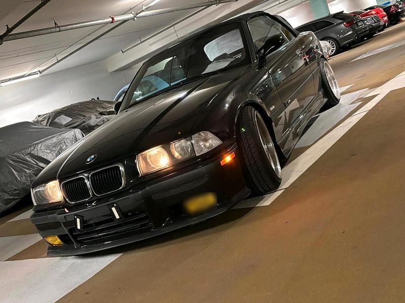 Gebraucht BMW 318 116 PS (85 kW) 1999 Schwarz Cabrio