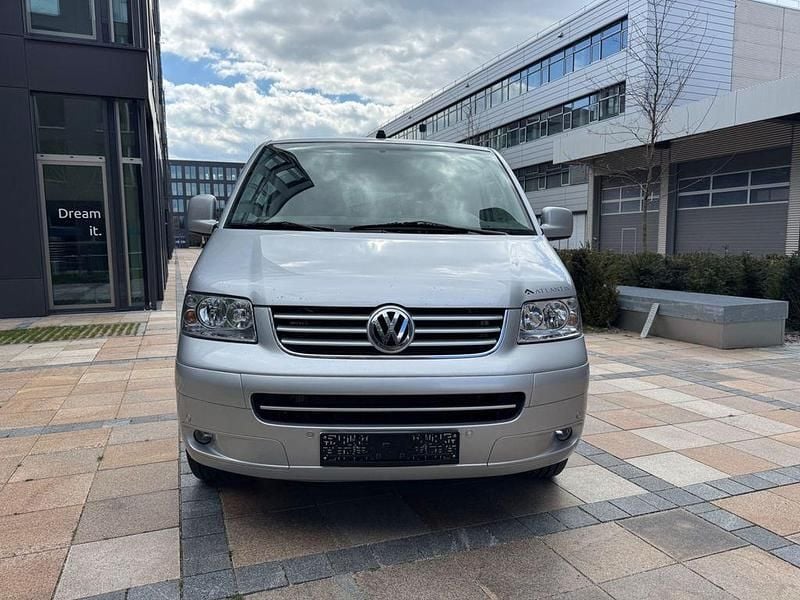 Gebraucht VW Multivan 131 PS (96 kW) 2008 Silber Van / Kleinbus