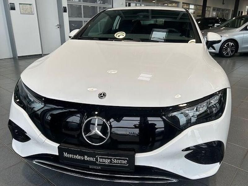 Gebraucht Mercedes 300 11 kW (15 PS) 2025 Weiss Limousine