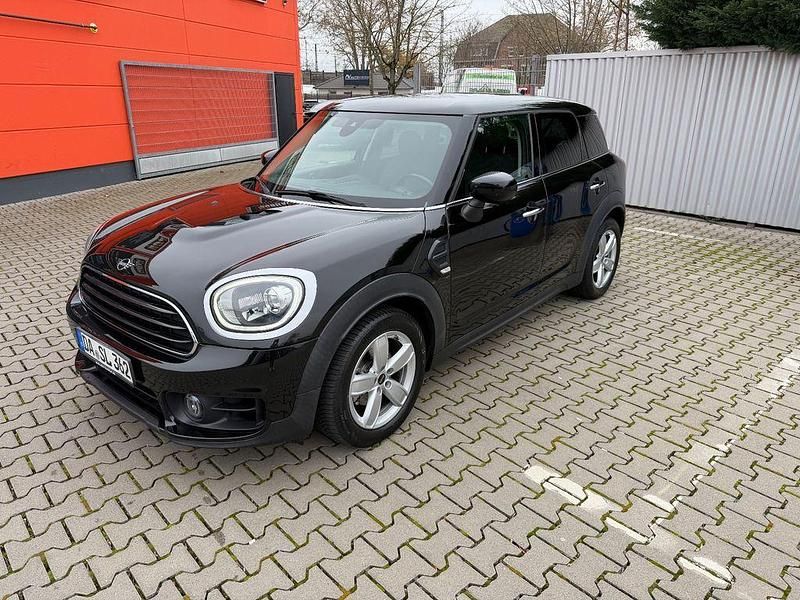 Schwarz Gebraucht 2019 Mini One Countryman SUV | 18.700 € (Fairer Preis) - Bild 1/4