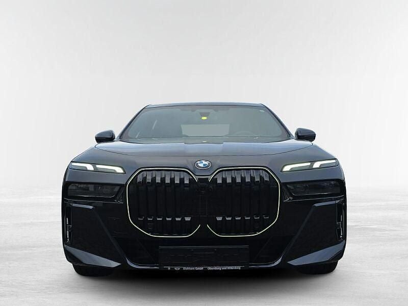 Gebraucht BMW 740 M Sport 299 PS (219 kW) 2025 Schwarz Limousine