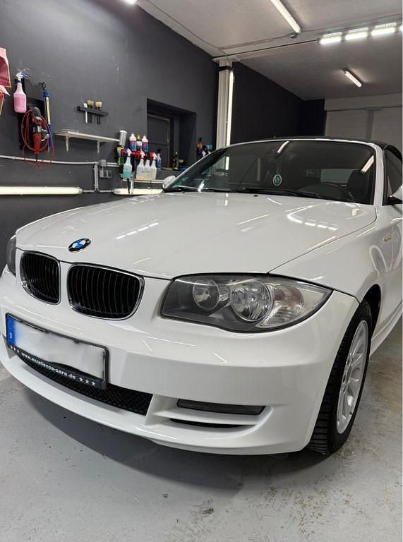 Weiß Gebraucht 2008 BMW 118 Cabriolet Cabrio | 5.699 € (Fairer Preis) - Bild 1/4
