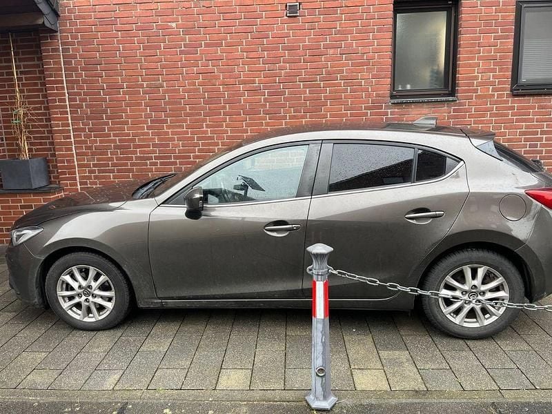 Gebraucht Mazda 3 Center-Line 120 PS (88 kW) 2013 Braun Limousine