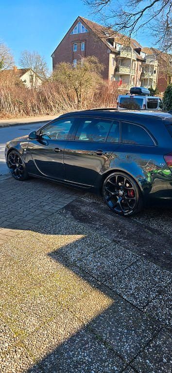Gebraucht Opel Insignia Edition 163 PS (119 kW) 2015 Grün Limousine