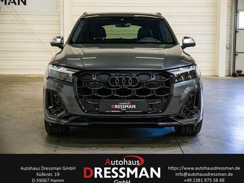 Gebraucht Audi SQ7 Sport 507 PS (372 kW) 2024 Daytonagrau perleffekt SUV