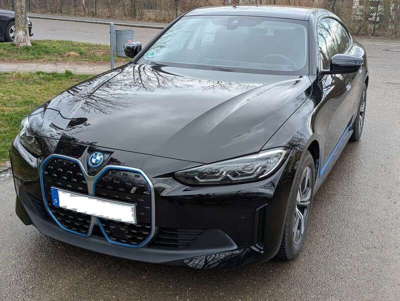 Schwarz Gebraucht 2023 BMW i4 Limousine | 44.500 € (Superpreis) - Bild 1/4