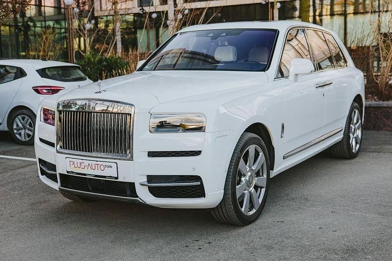 Gebraucht Rolls Royce Cullinan 571 PS (419 kW) 2023 Weiß SUV