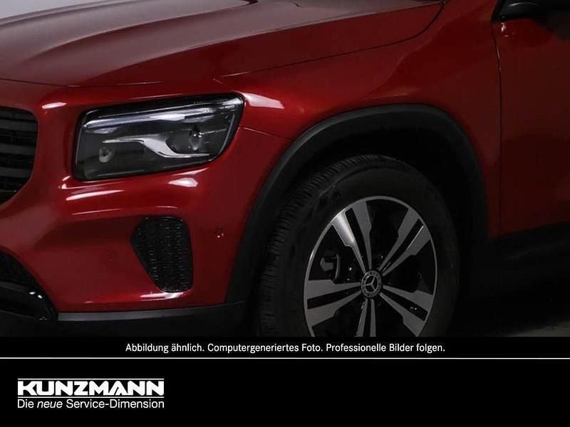 Gebraucht Mercedes GLB250 Night 224 PS (164 kW) 2024 Rot SUV