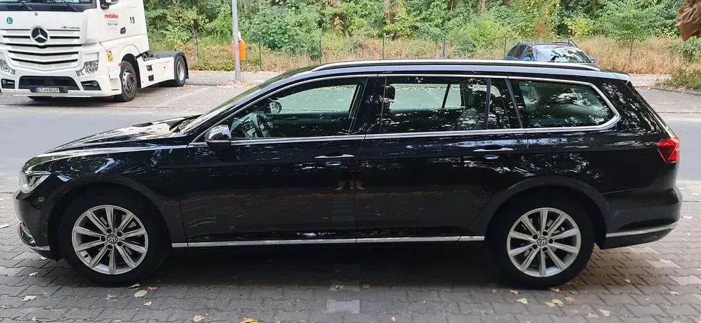 Gebraucht VW Passat Business 150 PS (110 kW) 2019 Schwarz Kombi