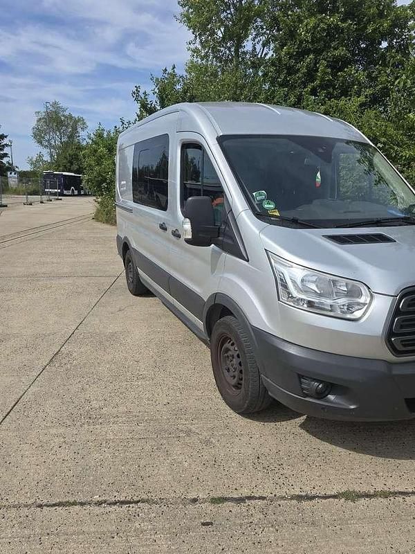 Gebraucht Ford Transit Trend 155 PS (114 kW) 2015 Silber Kombi