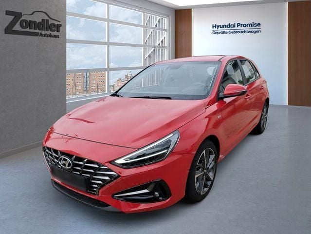 Rot Gebraucht 2024 Hyundai i30 Trend Limousine | 20.790 € (Fairer Preis) - Bild 1/4