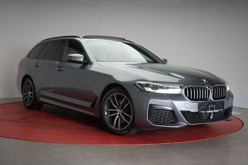 Bluestone Gebraucht 2022 BMW 520 Performance Kombi | 27.490 € (Fairer Preis) - Bild 1/4
