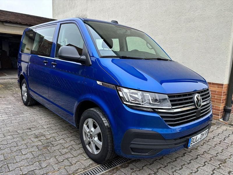Usata VW Multivan 150 CV (110 kW) 2021 Blu Monovolume