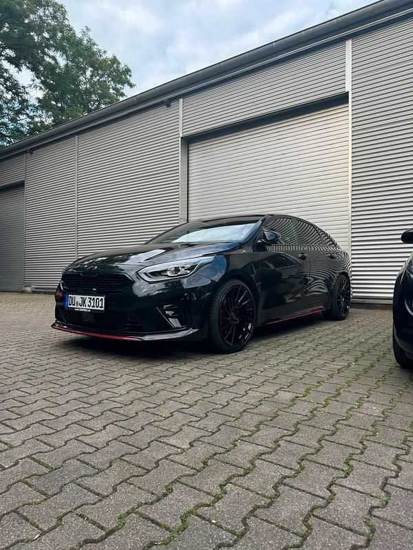 Gebraucht Kia ProCeed GT 204 PS (150 kW) 2021 Schwarz Kombi