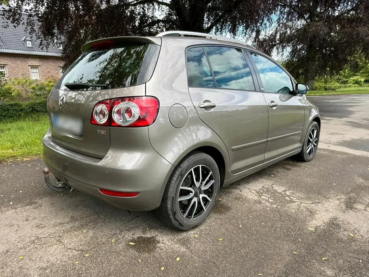 Gebraucht VW Golf VII 122 PS (89 kW) 2012 Braun Kleinwagen