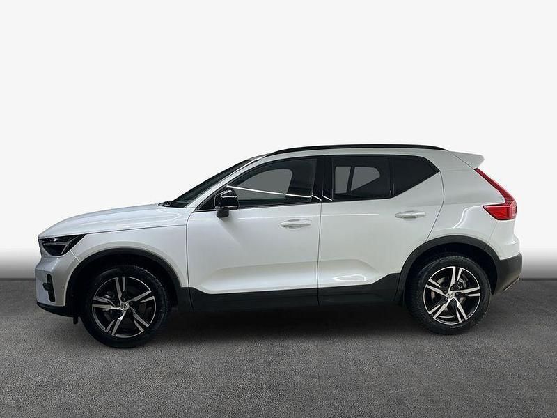 Gebraucht Volvo XC40 Plus 197 PS (144 kW) 2025 Weiß SUV
