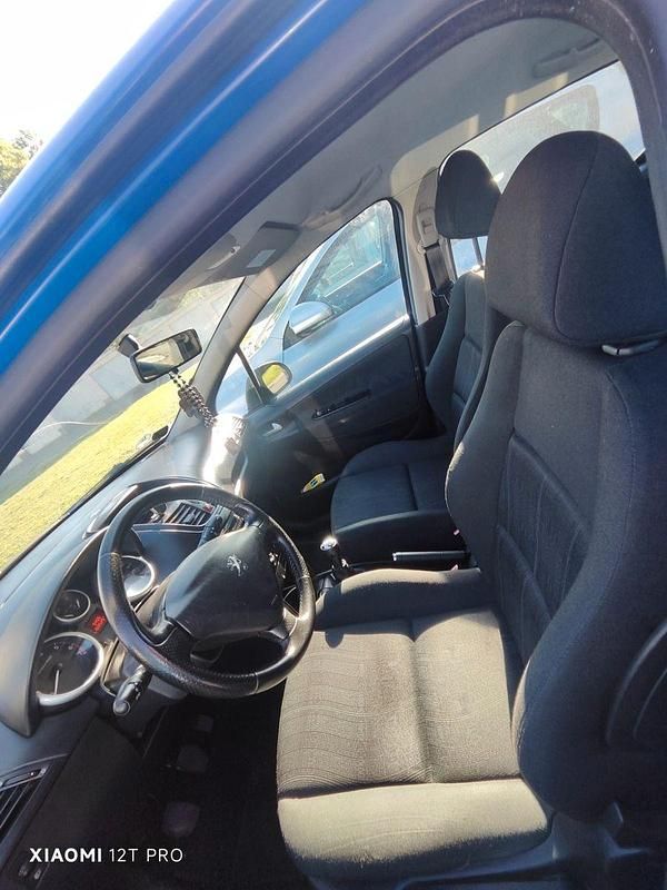 Blau Gebraucht 2006 Peugeot 207 Limousine | 1.400 € (Fairer Preis) - Bild 1/4