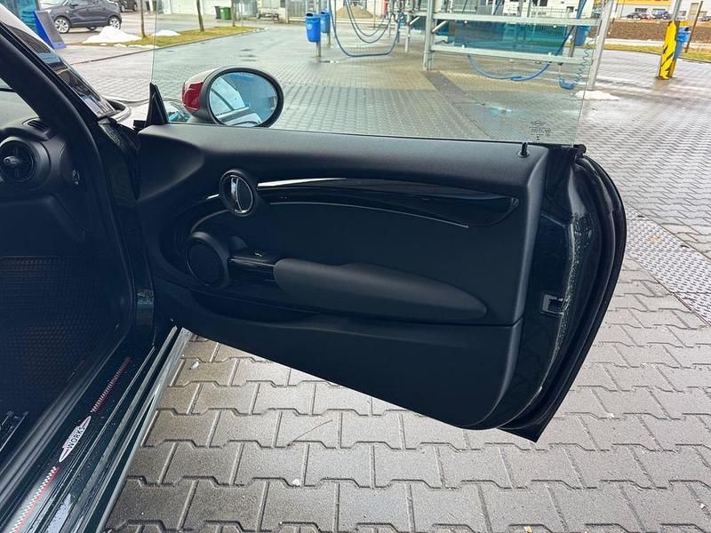 Gebraucht Mini John Cooper Works 231 PS (169 kW) 2021 Grün Kleinwagen