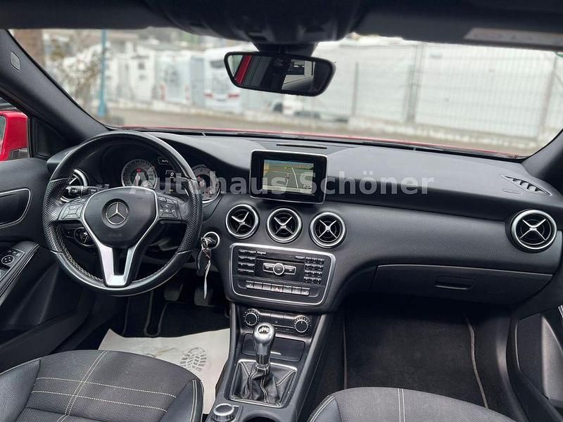 Gebraucht Mercedes A200 156 PS (114 kW) 2014 Rot Limousine