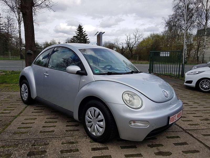 Gebraucht VW New Beetle 75 PS (55 kW) 2002 Reflexsilbermetallic Kleinwagen