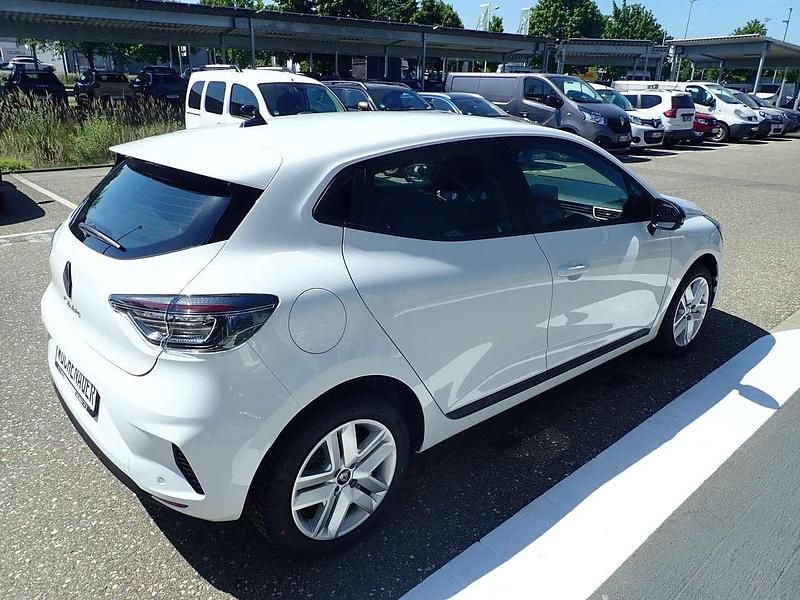 Gebraucht Renault Clio V Evolution 67 PS (49 kW) 2024 Arktisweiß Limousine
